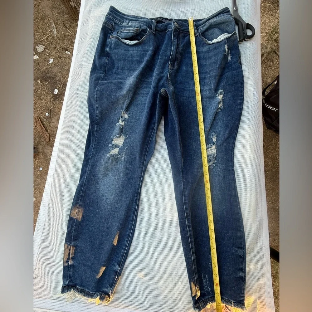 Judy Blue WOMENS blue  Distressed Boyfriend Jeans 29W